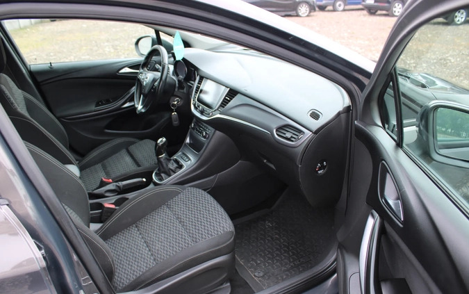 Opel Astra cena 31900 przebieg: 285000, rok produkcji 2016 z Płock małe 781